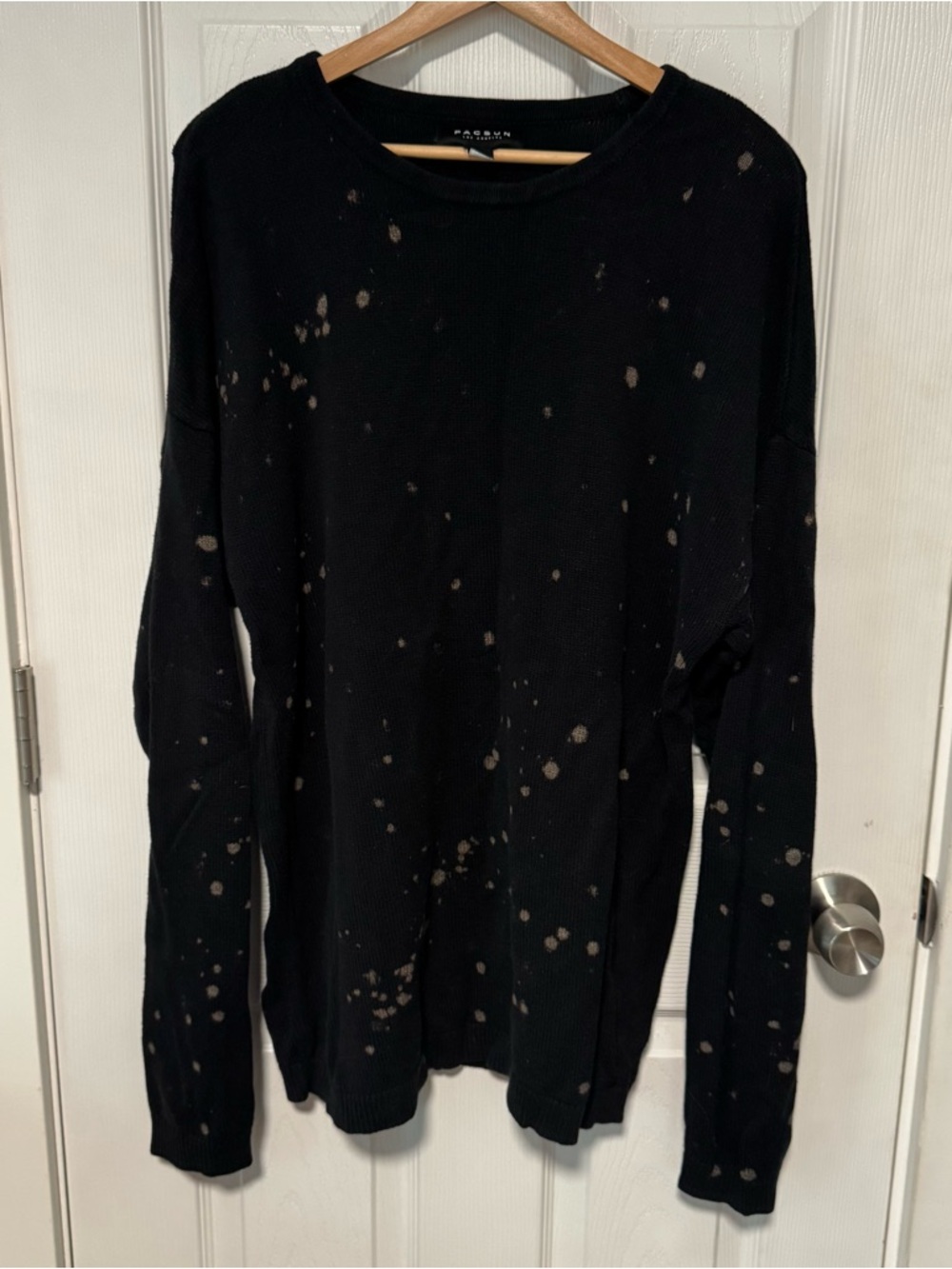 PacSun Medium Black Bleach Splatter Dye Crewneck Pullover Sweater